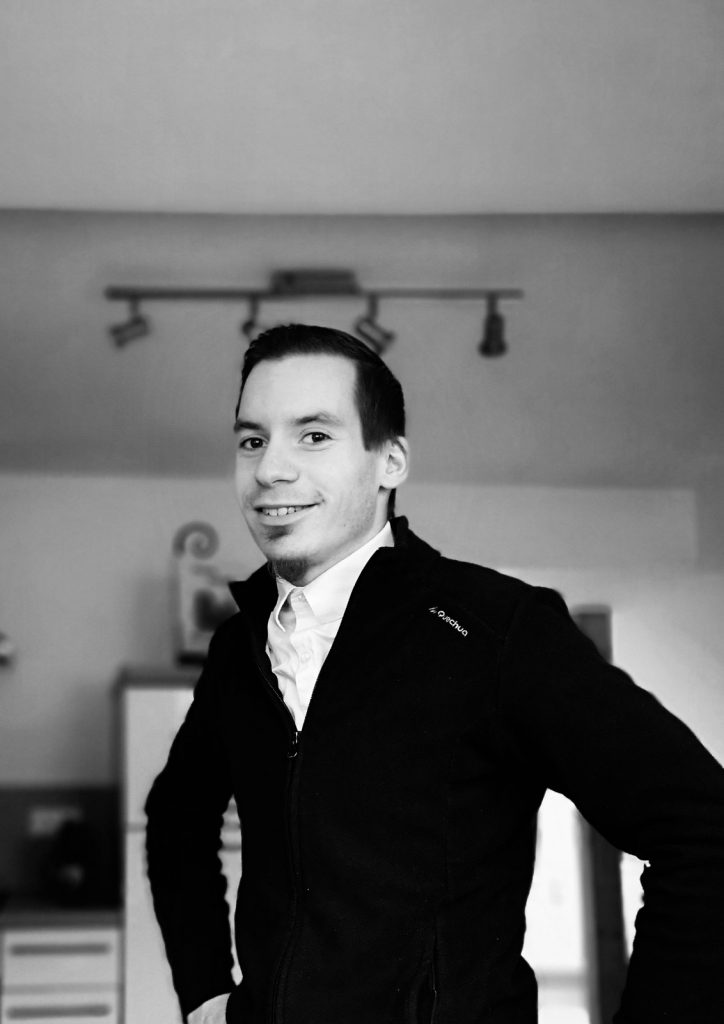 wein, weinsorte, rotwein, weißwein, roséwein, weingut, sommelier, sommellerie, weinprobe, weinverkostung, weinbewertung, weinwissen, weinbeschreibung, weincharakter, weinaromen, weinempfehlung, weinberatung, weintipp, weinpairing, foodpairing, weinbegleitung, wein und essen, wein zum fisch, wein zum steak, wein zu käse, wein zu pasta, wein zum dessert, weinmenü, fine dining, gastronomie, restaurantwein, haubenrestaurant, michelin, delice stuttgart, weinliste, weinkarte, weinauswahl, servicekultur, servicekunst, gastgeber, sommelierschule, sommelierschein, sommelierschulung, sensorik, weinsensorik, aromarad, geschmacksprofil, terroir, weinbau, weinrebe, rebsorte, weinberg, weinregion, herkunft, weinland, weinbaugebiet, deutschlandwein, italienwein, französischer wein, spanischer wein, österreichwein, schweizer wein, südafrika wein, kalifornien wein, napa valley, bordeaux, burgund, chianti, rioja, ribera del duero, moselwein, pfalzwein, rheingau, rheinhessen, frankenwein, badenwein, sachsenwein, saale-unstrut, elsasswein, piemontwein, barolo, barbaresco, brunello, amarone, valpolicella, prosecco, franciacorta, champagne, cremants, sekt, deutscher sekt, schaumwein, stillwein, natural wine, orange wine, biodynamischer wein, biowein, veganer wein, nachhaltiger wein, weinherstellung, kelterung, gärung, malolaktische gärung, ausbau, barrique, holzfass, edelstahltank, flaschenreife, dekantieren, karaffieren, weinservice, trinktemperatur, weinglas, zieher vision, zieher glass, burgunderglas, rieslingglas, universalglas, rotweinglas, weißweinglas, glasform, aromaentfaltung, glasempfehlung, weinlagerung, weinkeller, weinklimaschrank, weintemperierung, korken, schraubverschluss, naturkork, glasverschluss, korkfehler, oxidation, belüftung, sediment, depot, weinflecken, weinstein, weinfehler, schwefel, säure, restzucker, trocken, halbtrocken, feinherb, lieblich, süßwein, dessertwein, eiswein, beerenauslese, trockenbeerenauslese, spätlese, auslese, kabinett, pradikatswein, qualitätswein, tafelwein, landwein, weingesetz, appellation, docg, aoc, d.o., vdp, grosses gewächs, erste lage, weinbewertungssystem, parker punkte, falstaff punkte, vinum, wein plus, tasting note, verkostungsnotiz, farbe, bukett, duft, mundgefühl, struktur, körper, tannin, abgang, länge, komplexität, balance, mineralität, frucht, würze, florale noten, kräuter, vanille, toast, mokka, leder, erde, stein, graphite, salz, kalk, kirsche, pflaume, himbeere, brombeere, apfel, birne, zitrus, limette, grapefruit, ananas, mango, pfirsich, marille, honig, haselnuss, mandel, butter, karamell, rauch, pfeffer, balsamico, eukalyptus, menthol, kräuterwürze, kräuterduft, rosennote, veilchen, lavendel, wacholder, muskat, zimt, nelke, kumin, schokolade, kaffeebohne, toastbrot, hefe, brioche, kreide, mineralisch, floral, würzig, fruchtig, elegant, kräftig, rund, harmonisch, frisch, kühl, linear, lang, dicht, filigran, stoffig, samtig, cremig, lebendig, fein, komplex, tief, delikat, zart, salzig, kalkig, rauchig, reif, jugendlich, balanciert, animierend, expressiv, subtil, konzentriert, trinkreif, lagerfähig, jahrgang, jahrgangstiefe, jahrgangsvergleich, klimawandel, hitzejahrgang, weinqualität, erntezeitpunkt, handlese, selektion, weinlese, mostgewicht, oechsle, weinsäure, weinzucker, weinalkohol, alkoholgehalt, restzuckeranalyse, ph-wert, schwefelung, filtrierung, unfiltriert, weinbereitung, cuvée, reinsortig, assemblage, blend, fassprobe, bottling, degorgieren, dégorgement, dosage, brut, extra brut, sec, demi sec, doux, reserve, vintage, non vintage, jahrgangssekt, prestige cuvée, grand cru, premier cru, village, cru classé, estate, domaine, tenuta, bodega, château, weingutsführung, weinverkauf, weinhandlung, onlineweinhandel, weinshop, vinothek, weinmesse, weinevent, weinfestival, weingala, weinreise, weintourismus, tasting flight, masterclass, sommelierschule, weinakademie, weinseminar, sensoriktraining, degustation, blindverkostung, vergleichsprobe, horizontale verkostung, vertikale verkostung, weinbeschreibung schreiben, tasting note vorlage, aroma erkennen, wein bewerten, wein empfehlen, best wine germany, best sommeliers, deutscher sommelierverband, wset, court of master sommeliers, weinexperte, weinkritiker, weinjournalismus, weinblog, weinpodcast, weinmagazin, weinwissen online, gastrokultur, kulinarik, gourmet, fine dining szene, sterneküche, haubenküche, pairing idee, menübegleitung, amuse bouche, wein zum käse, wein zum dessert, aperitif, digestif, wein und sake, sakepairing, champagnerpairing, rosétrends, naturalwine trend, orange wine trend, zero dosage, low intervention, slow wine, nachhaltigkeit im weinbau, regenerative weinwirtschaft, biodynamik, demeter, ecovin, fair’n green, klimaneutraler wein, co2 bilanz wein, glas vs bag in box, wein innovation, alkoholfreier wein, entalkoholisierter wein, wein ohne alkohol, wein mit wenig alkohol, leichte weine, sommerwein, winterwein, festtagswein, weihnachtswein, osterwein, grillwein, terrassewein, picknickwein, aperitifwein, brunchwein, valentinstag wein, muttertag wein, geschenkwein, weingeschenk, firmengeschenk, personalisiertes etikett, flaschenetikett, etikettendesign, korkenzieher, sommeliermesser, dekantierkaraffe, weinausgießer, weinthermometer, flaschenverschluss, weinaccessoires, weinreinigung, glasreinigung, weinglaspolitur, weingläser kaufen, zieher gläser, zieher vision balance, zieher vision intense, zieher vision fresh, zieher vision straight, zieher vision graceful, zieher vision rich, zieher vision delicate, glastest, aromaentwicklung, gläservergleich, weinservice im restaurant, serviceprotokoll, mise en place wein, gastansprache, storytelling am tisch, weinphilosophie, emotion im service, gastzufriedenheit, feinsinn, wein und kultur, wein und kunst, wein und musik, wein und literatur, wein und reisen, weinregion italien, weinregion frankreich, weinregion deutschland, region stuttgart, wein aus württemberg, neckartal wein, remstal, heilbronner weinstraße, wein aus der pfalz, wein aus baden, wein aus franken, wein aus der mosel, rheingau riesling, pfälzer chardonnay, deutscher pinot noir, spätburgunder, grauburgunder, weissburgunder, silvaner, riesling, sauvignon blanc, muskateller, scheurebe, gewürztraminer, chardonnay, pinot blanc, pinot gris, pinot noir, nebbiolo, sangiovese, tempranillo, cabernet sauvignon, merlot, syrah, grenache, carignan, malbec, zinfandel, shiraz, touriga nacional, albariño, vermentino, verdejo, grüner veltliner, blaufränkisch, zweigelt, saint laurent, tannat, barbera, dolcetto, aglianico, nero d’avola, cortese, garganega, viognier, marsanne, roussanne, chenin blanc, rieslaner, muscadet, viura, clairette, semillon, weintrend, sommelierszene, weinkultur deutschland, europäische weinkultur, neue weinwelt, alte welt wein, moderne weininterpretation, weinphilosophie, serviceleidenschaft, gastgeberschaft, sinneswahrnehmung, geschmackstraining, feine aromatik, elegance im glas, balance im wein, weincharme, weinleidenschaft, genusskultur, lebensfreude, genussmoment, stilvoll trinken, wein erleben, wein entdecken, wein verstehen, wein teilen, wein genießen, wein erleben podcast, sommelier interview, evangelos pattas, delice restaurant, stuttgart fine dining, silvio nitzsche podcast, sommeliers erzählen, weinwissen teilen, deutsche sommellerie, weinleidenschaft deutschland, kultur des genusses, wein und leben, kunst des servierens, stille eleganz, wein als beziehung, genuss im glas, handwerk im service, achtsamkeit im wein, feine noten, große momente, leben mit wein, service und seele, wein als sprache, die kunst des pairings.