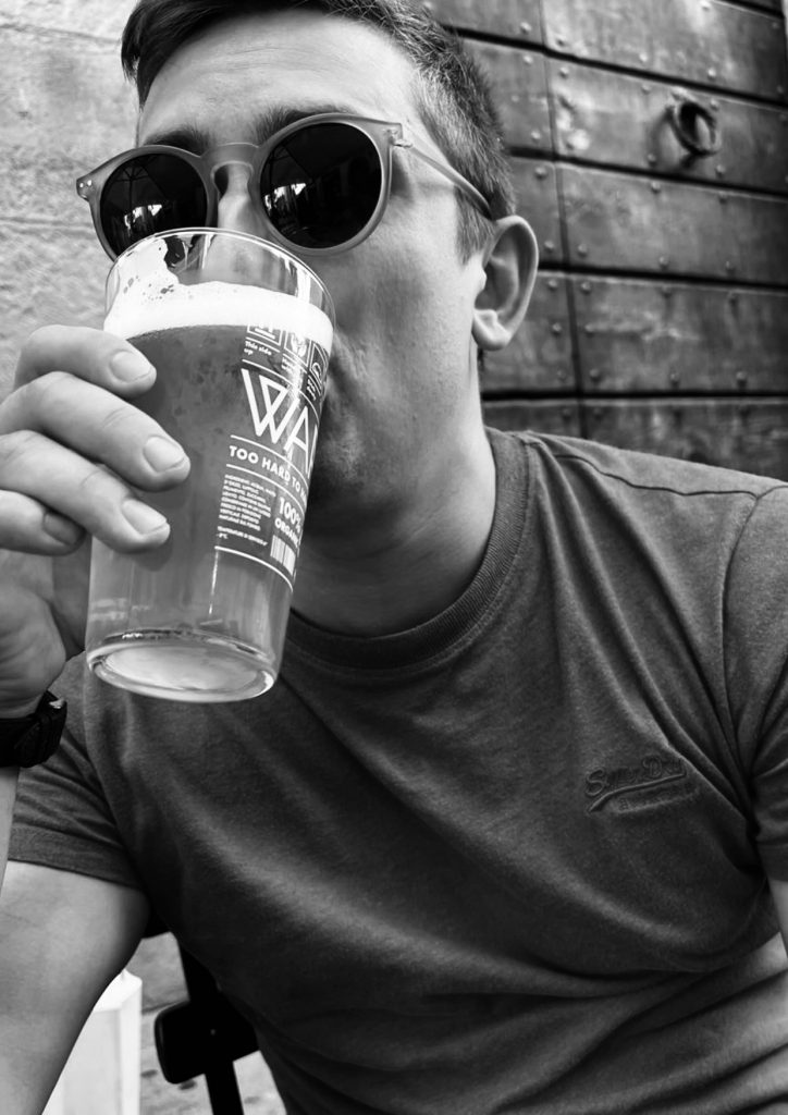 wein, weinsorte, rotwein, weißwein, roséwein, weingut, sommelier, sommellerie, weinprobe, weinverkostung, weinbewertung, weinwissen, weinbeschreibung, weincharakter, weinaromen, weinempfehlung, weinberatung, weintipp, weinpairing, foodpairing, weinbegleitung, wein und essen, wein zum fisch, wein zum steak, wein zu käse, wein zu pasta, wein zum dessert, weinmenü, fine dining, gastronomie, restaurantwein, haubenrestaurant, michelin, delice stuttgart, weinliste, weinkarte, weinauswahl, servicekultur, servicekunst, gastgeber, sommelierschule, sommelierschein, sommelierschulung, sensorik, weinsensorik, aromarad, geschmacksprofil, terroir, weinbau, weinrebe, rebsorte, weinberg, weinregion, herkunft, weinland, weinbaugebiet, deutschlandwein, italienwein, französischer wein, spanischer wein, österreichwein, schweizer wein, südafrika wein, kalifornien wein, napa valley, bordeaux, burgund, chianti, rioja, ribera del duero, moselwein, pfalzwein, rheingau, rheinhessen, frankenwein, badenwein, sachsenwein, saale-unstrut, elsasswein, piemontwein, barolo, barbaresco, brunello, amarone, valpolicella, prosecco, franciacorta, champagne, cremants, sekt, deutscher sekt, schaumwein, stillwein, natural wine, orange wine, biodynamischer wein, biowein, veganer wein, nachhaltiger wein, weinherstellung, kelterung, gärung, malolaktische gärung, ausbau, barrique, holzfass, edelstahltank, flaschenreife, dekantieren, karaffieren, weinservice, trinktemperatur, weinglas, zieher vision, zieher glass, burgunderglas, rieslingglas, universalglas, rotweinglas, weißweinglas, glasform, aromaentfaltung, glasempfehlung, weinlagerung, weinkeller, weinklimaschrank, weintemperierung, korken, schraubverschluss, naturkork, glasverschluss, korkfehler, oxidation, belüftung, sediment, depot, weinflecken, weinstein, weinfehler, schwefel, säure, restzucker, trocken, halbtrocken, feinherb, lieblich, süßwein, dessertwein, eiswein, beerenauslese, trockenbeerenauslese, spätlese, auslese, kabinett, pradikatswein, qualitätswein, tafelwein, landwein, weingesetz, appellation, docg, aoc, d.o., vdp, grosses gewächs, erste lage, weinbewertungssystem, parker punkte, falstaff punkte, vinum, wein plus, tasting note, verkostungsnotiz, farbe, bukett, duft, mundgefühl, struktur, körper, tannin, abgang, länge, komplexität, balance, mineralität, frucht, würze, florale noten, kräuter, vanille, toast, mokka, leder, erde, stein, graphite, salz, kalk, kirsche, pflaume, himbeere, brombeere, apfel, birne, zitrus, limette, grapefruit, ananas, mango, pfirsich, marille, honig, haselnuss, mandel, butter, karamell, rauch, pfeffer, balsamico, eukalyptus, menthol, kräuterwürze, kräuterduft, rosennote, veilchen, lavendel, wacholder, muskat, zimt, nelke, kumin, schokolade, kaffeebohne, toastbrot, hefe, brioche, kreide, mineralisch, floral, würzig, fruchtig, elegant, kräftig, rund, harmonisch, frisch, kühl, linear, lang, dicht, filigran, stoffig, samtig, cremig, lebendig, fein, komplex, tief, delikat, zart, salzig, kalkig, rauchig, reif, jugendlich, balanciert, animierend, expressiv, subtil, konzentriert, trinkreif, lagerfähig, jahrgang, jahrgangstiefe, jahrgangsvergleich, klimawandel, hitzejahrgang, weinqualität, erntezeitpunkt, handlese, selektion, weinlese, mostgewicht, oechsle, weinsäure, weinzucker, weinalkohol, alkoholgehalt, restzuckeranalyse, ph-wert, schwefelung, filtrierung, unfiltriert, weinbereitung, cuvée, reinsortig, assemblage, blend, fassprobe, bottling, degorgieren, dégorgement, dosage, brut, extra brut, sec, demi sec, doux, reserve, vintage, non vintage, jahrgangssekt, prestige cuvée, grand cru, premier cru, village, cru classé, estate, domaine, tenuta, bodega, château, weingutsführung, weinverkauf, weinhandlung, onlineweinhandel, weinshop, vinothek, weinmesse, weinevent, weinfestival, weingala, weinreise, weintourismus, tasting flight, masterclass, sommelierschule, weinakademie, weinseminar, sensoriktraining, degustation, blindverkostung, vergleichsprobe, horizontale verkostung, vertikale verkostung, weinbeschreibung schreiben, tasting note vorlage, aroma erkennen, wein bewerten, wein empfehlen, best wine germany, best sommeliers, deutscher sommelierverband, wset, court of master sommeliers, weinexperte, weinkritiker, weinjournalismus, weinblog, weinpodcast, weinmagazin, weinwissen online, gastrokultur, kulinarik, gourmet, fine dining szene, sterneküche, haubenküche, pairing idee, menübegleitung, amuse bouche, wein zum käse, wein zum dessert, aperitif, digestif, wein und sake, sakepairing, champagnerpairing, rosétrends, naturalwine trend, orange wine trend, zero dosage, low intervention, slow wine, nachhaltigkeit im weinbau, regenerative weinwirtschaft, biodynamik, demeter, ecovin, fair’n green, klimaneutraler wein, co2 bilanz wein, glas vs bag in box, wein innovation, alkoholfreier wein, entalkoholisierter wein, wein ohne alkohol, wein mit wenig alkohol, leichte weine, sommerwein, winterwein, festtagswein, weihnachtswein, osterwein, grillwein, terrassewein, picknickwein, aperitifwein, brunchwein, valentinstag wein, muttertag wein, geschenkwein, weingeschenk, firmengeschenk, personalisiertes etikett, flaschenetikett, etikettendesign, korkenzieher, sommeliermesser, dekantierkaraffe, weinausgießer, weinthermometer, flaschenverschluss, weinaccessoires, weinreinigung, glasreinigung, weinglaspolitur, weingläser kaufen, zieher gläser, zieher vision balance, zieher vision intense, zieher vision fresh, zieher vision straight, zieher vision graceful, zieher vision rich, zieher vision delicate, glastest, aromaentwicklung, gläservergleich, weinservice im restaurant, serviceprotokoll, mise en place wein, gastansprache, storytelling am tisch, weinphilosophie, emotion im service, gastzufriedenheit, feinsinn, wein und kultur, wein und kunst, wein und musik, wein und literatur, wein und reisen, weinregion italien, weinregion frankreich, weinregion deutschland, region stuttgart, wein aus württemberg, neckartal wein, remstal, heilbronner weinstraße, wein aus der pfalz, wein aus baden, wein aus franken, wein aus der mosel, rheingau riesling, pfälzer chardonnay, deutscher pinot noir, spätburgunder, grauburgunder, weissburgunder, silvaner, riesling, sauvignon blanc, muskateller, scheurebe, gewürztraminer, chardonnay, pinot blanc, pinot gris, pinot noir, nebbiolo, sangiovese, tempranillo, cabernet sauvignon, merlot, syrah, grenache, carignan, malbec, zinfandel, shiraz, touriga nacional, albariño, vermentino, verdejo, grüner veltliner, blaufränkisch, zweigelt, saint laurent, tannat, barbera, dolcetto, aglianico, nero d’avola, cortese, garganega, viognier, marsanne, roussanne, chenin blanc, rieslaner, muscadet, viura, clairette, semillon, weintrend, sommelierszene, weinkultur deutschland, europäische weinkultur, neue weinwelt, alte welt wein, moderne weininterpretation, weinphilosophie, serviceleidenschaft, gastgeberschaft, sinneswahrnehmung, geschmackstraining, feine aromatik, elegance im glas, balance im wein, weincharme, weinleidenschaft, genusskultur, lebensfreude, genussmoment, stilvoll trinken, wein erleben, wein entdecken, wein verstehen, wein teilen, wein genießen, wein erleben podcast, sommelier interview, evangelos pattas, delice restaurant, stuttgart fine dining, silvio nitzsche podcast, sommeliers erzählen, weinwissen teilen, deutsche sommellerie, weinleidenschaft deutschland, kultur des genusses, wein und leben, kunst des servierens, stille eleganz, wein als beziehung, genuss im glas, handwerk im service, achtsamkeit im wein, feine noten, große momente, leben mit wein, service und seele, wein als sprache, die kunst des pairings.