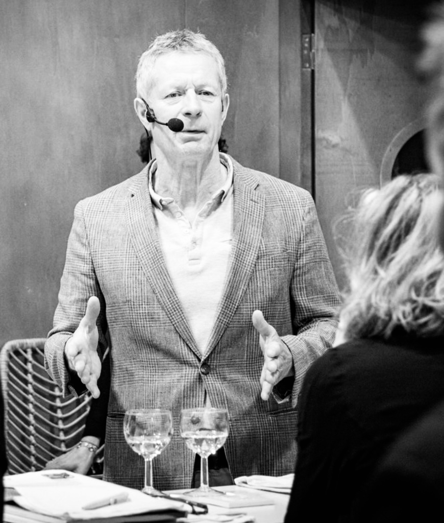 wein, weinsorte, rotwein, weißwein, roséwein, weingut, sommelier, sommellerie, weinprobe, weinverkostung, weinbewertung, weinwissen, weinbeschreibung, weincharakter, weinaromen, weinempfehlung, weinberatung, weintipp, weinpairing, foodpairing, weinbegleitung, wein und essen, wein zum fisch, wein zum steak, wein zu käse, wein zu pasta, wein zum dessert, weinmenü, fine dining, gastronomie, restaurantwein, haubenrestaurant, michelin, delice stuttgart, weinliste, weinkarte, weinauswahl, servicekultur, servicekunst, gastgeber, sommelierschule, sommelierschein, sommelierschulung, sensorik, weinsensorik, aromarad, geschmacksprofil, terroir, weinbau, weinrebe, rebsorte, weinberg, weinregion, herkunft, weinland, weinbaugebiet, deutschlandwein, italienwein, französischer wein, spanischer wein, österreichwein, schweizer wein, südafrika wein, kalifornien wein, napa valley, bordeaux, burgund, chianti, rioja, ribera del duero, moselwein, pfalzwein, rheingau, rheinhessen, frankenwein, badenwein, sachsenwein, saale-unstrut, elsasswein, piemontwein, barolo, barbaresco, brunello, amarone, valpolicella, prosecco, franciacorta, champagne, cremants, sekt, deutscher sekt, schaumwein, stillwein, natural wine, orange wine, biodynamischer wein, biowein, veganer wein, nachhaltiger wein, weinherstellung, kelterung, gärung, malolaktische gärung, ausbau, barrique, holzfass, edelstahltank, flaschenreife, dekantieren, karaffieren, weinservice, trinktemperatur, weinglas, zieher vision, zieher glass, burgunderglas, rieslingglas, universalglas, rotweinglas, weißweinglas, glasform, aromaentfaltung, glasempfehlung, weinlagerung, weinkeller, weinklimaschrank, weintemperierung, korken, schraubverschluss, naturkork, glasverschluss, korkfehler, oxidation, belüftung, sediment, depot, weinflecken, weinstein, weinfehler, schwefel, säure, restzucker, trocken, halbtrocken, feinherb, lieblich, süßwein, dessertwein, eiswein, beerenauslese, trockenbeerenauslese, spätlese, auslese, kabinett, pradikatswein, qualitätswein, tafelwein, landwein, weingesetz, appellation, docg, aoc, d.o., vdp, grosses gewächs, erste lage, weinbewertungssystem, parker punkte, falstaff punkte, vinum, wein plus, tasting note, verkostungsnotiz, farbe, bukett, duft, mundgefühl, struktur, körper, tannin, abgang, länge, komplexität, balance, mineralität, frucht, würze, florale noten, kräuter, vanille, toast, mokka, leder, erde, stein, graphite, salz, kalk, kirsche, pflaume, himbeere, brombeere, apfel, birne, zitrus, limette, grapefruit, ananas, mango, pfirsich, marille, honig, haselnuss, mandel, butter, karamell, rauch, pfeffer, balsamico, eukalyptus, menthol, kräuterwürze, kräuterduft, rosennote, veilchen, lavendel, wacholder, muskat, zimt, nelke, kumin, schokolade, kaffeebohne, toastbrot, hefe, brioche, kreide, mineralisch, floral, würzig, fruchtig, elegant, kräftig, rund, harmonisch, frisch, kühl, linear, lang, dicht, filigran, stoffig, samtig, cremig, lebendig, fein, komplex, tief, delikat, zart, salzig, kalkig, rauchig, reif, jugendlich, balanciert, animierend, expressiv, subtil, konzentriert, trinkreif, lagerfähig, jahrgang, jahrgangstiefe, jahrgangsvergleich, klimawandel, hitzejahrgang, weinqualität, erntezeitpunkt, handlese, selektion, weinlese, mostgewicht, oechsle, weinsäure, weinzucker, weinalkohol, alkoholgehalt, restzuckeranalyse, ph-wert, schwefelung, filtrierung, unfiltriert, weinbereitung, cuvée, reinsortig, assemblage, blend, fassprobe, bottling, degorgieren, dégorgement, dosage, brut, extra brut, sec, demi sec, doux, reserve, vintage, non vintage, jahrgangssekt, prestige cuvée, grand cru, premier cru, village, cru classé, estate, domaine, tenuta, bodega, château, weingutsführung, weinverkauf, weinhandlung, onlineweinhandel, weinshop, vinothek, weinmesse, weinevent, weinfestival, weingala, weinreise, weintourismus, tasting flight, masterclass, sommelierschule, weinakademie, weinseminar, sensoriktraining, degustation, blindverkostung, vergleichsprobe, horizontale verkostung, vertikale verkostung, weinbeschreibung schreiben, tasting note vorlage, aroma erkennen, wein bewerten, wein empfehlen, best wine germany, best sommeliers, deutscher sommelierverband, wset, court of master sommeliers, weinexperte, weinkritiker, weinjournalismus, weinblog, weinpodcast, weinmagazin, weinwissen online, gastrokultur, kulinarik, gourmet, fine dining szene, sterneküche, haubenküche, pairing idee, menübegleitung, amuse bouche, wein zum käse, wein zum dessert, aperitif, digestif, wein und sake, sakepairing, champagnerpairing, rosétrends, naturalwine trend, orange wine trend, zero dosage, low intervention, slow wine, nachhaltigkeit im weinbau, regenerative weinwirtschaft, biodynamik, demeter, ecovin, fair’n green, klimaneutraler wein, co2 bilanz wein, glas vs bag in box, wein innovation, alkoholfreier wein, entalkoholisierter wein, wein ohne alkohol, wein mit wenig alkohol, leichte weine, sommerwein, winterwein, festtagswein, weihnachtswein, osterwein, grillwein, terrassewein, picknickwein, aperitifwein, brunchwein, valentinstag wein, muttertag wein, geschenkwein, weingeschenk, firmengeschenk, personalisiertes etikett, flaschenetikett, etikettendesign, korkenzieher, sommeliermesser, dekantierkaraffe, weinausgießer, weinthermometer, flaschenverschluss, weinaccessoires, weinreinigung, glasreinigung, weinglaspolitur, weingläser kaufen, zieher gläser, zieher vision balance, zieher vision intense, zieher vision fresh, zieher vision straight, zieher vision graceful, zieher vision rich, zieher vision delicate, glastest, aromaentwicklung, gläservergleich, weinservice im restaurant, serviceprotokoll, mise en place wein, gastansprache, storytelling am tisch, weinphilosophie, emotion im service, gastzufriedenheit, feinsinn, wein und kultur, wein und kunst, wein und musik, wein und literatur, wein und reisen, weinregion italien, weinregion frankreich, weinregion deutschland, region stuttgart, wein aus württemberg, neckartal wein, remstal, heilbronner weinstraße, wein aus der pfalz, wein aus baden, wein aus franken, wein aus der mosel, rheingau riesling, pfälzer chardonnay, deutscher pinot noir, spätburgunder, grauburgunder, weissburgunder, silvaner, riesling, sauvignon blanc, muskateller, scheurebe, gewürztraminer, chardonnay, pinot blanc, pinot gris, pinot noir, nebbiolo, sangiovese, tempranillo, cabernet sauvignon, merlot, syrah, grenache, carignan, malbec, zinfandel, shiraz, touriga nacional, albariño, vermentino, verdejo, grüner veltliner, blaufränkisch, zweigelt, saint laurent, tannat, barbera, dolcetto, aglianico, nero d’avola, cortese, garganega, viognier, marsanne, roussanne, chenin blanc, rieslaner, muscadet, viura, clairette, semillon, weintrend, sommelierszene, weinkultur deutschland, europäische weinkultur, neue weinwelt, alte welt wein, moderne weininterpretation, weinphilosophie, serviceleidenschaft, gastgeberschaft, sinneswahrnehmung, geschmackstraining, feine aromatik, elegance im glas, balance im wein, weincharme, weinleidenschaft, genusskultur, lebensfreude, genussmoment, stilvoll trinken, wein erleben, wein entdecken, wein verstehen, wein teilen, wein genießen, wein erleben podcast, sommelier interview, evangelos pattas, delice restaurant, stuttgart fine dining, silvio nitzsche podcast, sommeliers erzählen, weinwissen teilen, deutsche sommellerie, weinleidenschaft deutschland, kultur des genusses, wein und leben, kunst des servierens, stille eleganz, wein als beziehung, genuss im glas, handwerk im service, achtsamkeit im wein, feine noten, große momente, leben mit wein, service und seele, wein als sprache, die kunst des pairings.