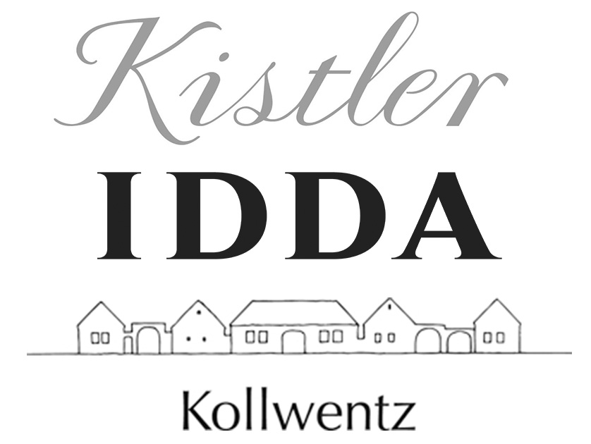 wein, weinsorte, rotwein, weißwein, roséwein, weingut, sommelier, sommellerie, weinprobe, weinverkostung, weinbewertung, weinwissen, weinbeschreibung, weincharakter, weinaromen, weinempfehlung, weinberatung, weintipp, weinpairing, foodpairing, weinbegleitung, wein und essen, wein zum fisch, wein zum steak, wein zu käse, wein zu pasta, wein zum dessert, weinmenü, fine dining, gastronomie, restaurantwein, haubenrestaurant, michelin, delice stuttgart, weinliste, weinkarte, weinauswahl, servicekultur, servicekunst, gastgeber, sommelierschule, sommelierschein, sommelierschulung, sensorik, weinsensorik, aromarad, geschmacksprofil, terroir, weinbau, weinrebe, rebsorte, weinberg, weinregion, herkunft, weinland, weinbaugebiet, deutschlandwein, italienwein, französischer wein, spanischer wein, österreichwein, schweizer wein, südafrika wein, kalifornien wein, napa valley, bordeaux, burgund, chianti, rioja, ribera del duero, moselwein, pfalzwein, rheingau, rheinhessen, frankenwein, badenwein, sachsenwein, saale-unstrut, elsasswein, piemontwein, barolo, barbaresco, brunello, amarone, valpolicella, prosecco, franciacorta, champagne, cremants, sekt, deutscher sekt, schaumwein, stillwein, natural wine, orange wine, biodynamischer wein, biowein, veganer wein, nachhaltiger wein, weinherstellung, kelterung, gärung, malolaktische gärung, ausbau, barrique, holzfass, edelstahltank, flaschenreife, dekantieren, karaffieren, weinservice, trinktemperatur, weinglas, zieher vision, zieher glass, burgunderglas, rieslingglas, universalglas, rotweinglas, weißweinglas, glasform, aromaentfaltung, glasempfehlung, weinlagerung, weinkeller, weinklimaschrank, weintemperierung, korken, schraubverschluss, naturkork, glasverschluss, korkfehler, oxidation, belüftung, sediment, depot, weinflecken, weinstein, weinfehler, schwefel, säure, restzucker, trocken, halbtrocken, feinherb, lieblich, süßwein, dessertwein, eiswein, beerenauslese, trockenbeerenauslese, spätlese, auslese, kabinett, pradikatswein, qualitätswein, tafelwein, landwein, weingesetz, appellation, docg, aoc, d.o., vdp, grosses gewächs, erste lage, weinbewertungssystem, parker punkte, falstaff punkte, vinum, wein plus, tasting note, verkostungsnotiz, farbe, bukett, duft, mundgefühl, struktur, körper, tannin, abgang, länge, komplexität, balance, mineralität, frucht, würze, florale noten, kräuter, vanille, toast, mokka, leder, erde, stein, graphite, salz, kalk, kirsche, pflaume, himbeere, brombeere, apfel, birne, zitrus, limette, grapefruit, ananas, mango, pfirsich, marille, honig, haselnuss, mandel, butter, karamell, rauch, pfeffer, balsamico, eukalyptus, menthol, kräuterwürze, kräuterduft, rosennote, veilchen, lavendel, wacholder, muskat, zimt, nelke, kumin, schokolade, kaffeebohne, toastbrot, hefe, brioche, kreide, mineralisch, floral, würzig, fruchtig, elegant, kräftig, rund, harmonisch, frisch, kühl, linear, lang, dicht, filigran, stoffig, samtig, cremig, lebendig, fein, komplex, tief, delikat, zart, salzig, kalkig, rauchig, reif, jugendlich, balanciert, animierend, expressiv, subtil, konzentriert, trinkreif, lagerfähig, jahrgang, jahrgangstiefe, jahrgangsvergleich, klimawandel, hitzejahrgang, weinqualität, erntezeitpunkt, handlese, selektion, weinlese, mostgewicht, oechsle, weinsäure, weinzucker, weinalkohol, alkoholgehalt, restzuckeranalyse, ph-wert, schwefelung, filtrierung, unfiltriert, weinbereitung, cuvée, reinsortig, assemblage, blend, fassprobe, bottling, degorgieren, dégorgement, dosage, brut, extra brut, sec, demi sec, doux, reserve, vintage, non vintage, jahrgangssekt, prestige cuvée, grand cru, premier cru, village, cru classé, estate, domaine, tenuta, bodega, château, weingutsführung, weinverkauf, weinhandlung, onlineweinhandel, weinshop, vinothek, weinmesse, weinevent, weinfestival, weingala, weinreise, weintourismus, tasting flight, masterclass, sommelierschule, weinakademie, weinseminar, sensoriktraining, degustation, blindverkostung, vergleichsprobe, horizontale verkostung, vertikale verkostung, weinbeschreibung schreiben, tasting note vorlage, aroma erkennen, wein bewerten, wein empfehlen, best wine germany, best sommeliers, deutscher sommelierverband, wset, court of master sommeliers, weinexperte, weinkritiker, weinjournalismus, weinblog, weinpodcast, weinmagazin, weinwissen online, gastrokultur, kulinarik, gourmet, fine dining szene, sterneküche, haubenküche, pairing idee, menübegleitung, amuse bouche, wein zum käse, wein zum dessert, aperitif, digestif, wein und sake, sakepairing, champagnerpairing, rosétrends, naturalwine trend, orange wine trend, zero dosage, low intervention, slow wine, nachhaltigkeit im weinbau, regenerative weinwirtschaft, biodynamik, demeter, ecovin, fair’n green, klimaneutraler wein, co2 bilanz wein, glas vs bag in box, wein innovation, alkoholfreier wein, entalkoholisierter wein, wein ohne alkohol, wein mit wenig alkohol, leichte weine, sommerwein, winterwein, festtagswein, weihnachtswein, osterwein, grillwein, terrassewein, picknickwein, aperitifwein, brunchwein, valentinstag wein, muttertag wein, geschenkwein, weingeschenk, firmengeschenk, personalisiertes etikett, flaschenetikett, etikettendesign, korkenzieher, sommeliermesser, dekantierkaraffe, weinausgießer, weinthermometer, flaschenverschluss, weinaccessoires, weinreinigung, glasreinigung, weinglaspolitur, weingläser kaufen, zieher gläser, zieher vision balance, zieher vision intense, zieher vision fresh, zieher vision straight, zieher vision graceful, zieher vision rich, zieher vision delicate, glastest, aromaentwicklung, gläservergleich, weinservice im restaurant, serviceprotokoll, mise en place wein, gastansprache, storytelling am tisch, weinphilosophie, emotion im service, gastzufriedenheit, feinsinn, wein und kultur, wein und kunst, wein und musik, wein und literatur, wein und reisen, weinregion italien, weinregion frankreich, weinregion deutschland, region stuttgart, wein aus württemberg, neckartal wein, remstal, heilbronner weinstraße, wein aus der pfalz, wein aus baden, wein aus franken, wein aus der mosel, rheingau riesling, pfälzer chardonnay, deutscher pinot noir, spätburgunder, grauburgunder, weissburgunder, silvaner, riesling, sauvignon blanc, muskateller, scheurebe, gewürztraminer, chardonnay, pinot blanc, pinot gris, pinot noir, nebbiolo, sangiovese, tempranillo, cabernet sauvignon, merlot, syrah, grenache, carignan, malbec, zinfandel, shiraz, touriga nacional, albariño, vermentino, verdejo, grüner veltliner, blaufränkisch, zweigelt, saint laurent, tannat, barbera, dolcetto, aglianico, nero d’avola, cortese, garganega, viognier, marsanne, roussanne, chenin blanc, rieslaner, muscadet, viura, clairette, semillon, weintrend, sommelierszene, weinkultur deutschland, europäische weinkultur, neue weinwelt, alte welt wein, moderne weininterpretation, weinphilosophie, serviceleidenschaft, gastgeberschaft, sinneswahrnehmung, geschmackstraining, feine aromatik, elegance im glas, balance im wein, weincharme, weinleidenschaft, genusskultur, lebensfreude, genussmoment, stilvoll trinken, wein erleben, wein entdecken, wein verstehen, wein teilen, wein genießen, wein erleben podcast, sommelier interview, evangelos pattas, delice restaurant, stuttgart fine dining, silvio nitzsche podcast, sommeliers erzählen, weinwissen teilen, deutsche sommellerie, weinleidenschaft deutschland, kultur des genusses, wein und leben, kunst des servierens, stille eleganz, wein als beziehung, genuss im glas, handwerk im service, achtsamkeit im wein, feine noten, große momente, leben mit wein, service und seele, wein als sprache, die kunst des pairings.